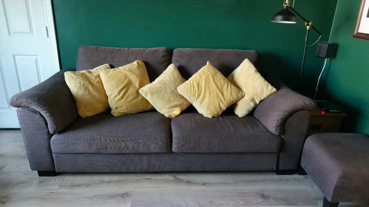 3 - Seater Sofa! - Image 2