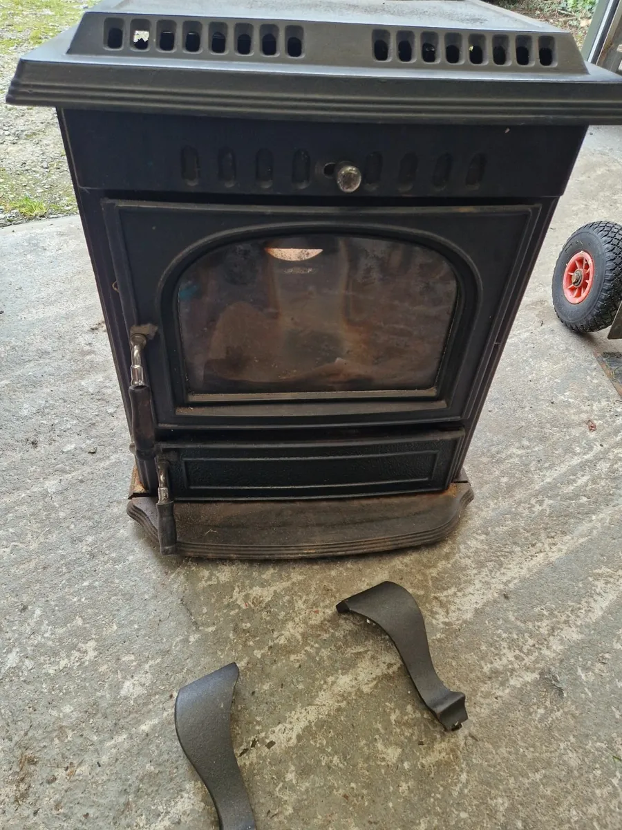 Mulberry stove - Image 1