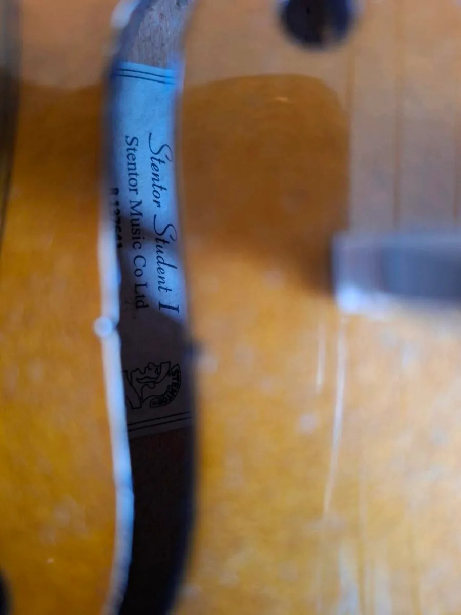 Child's violin/fiddle 1/2 size - Image 3