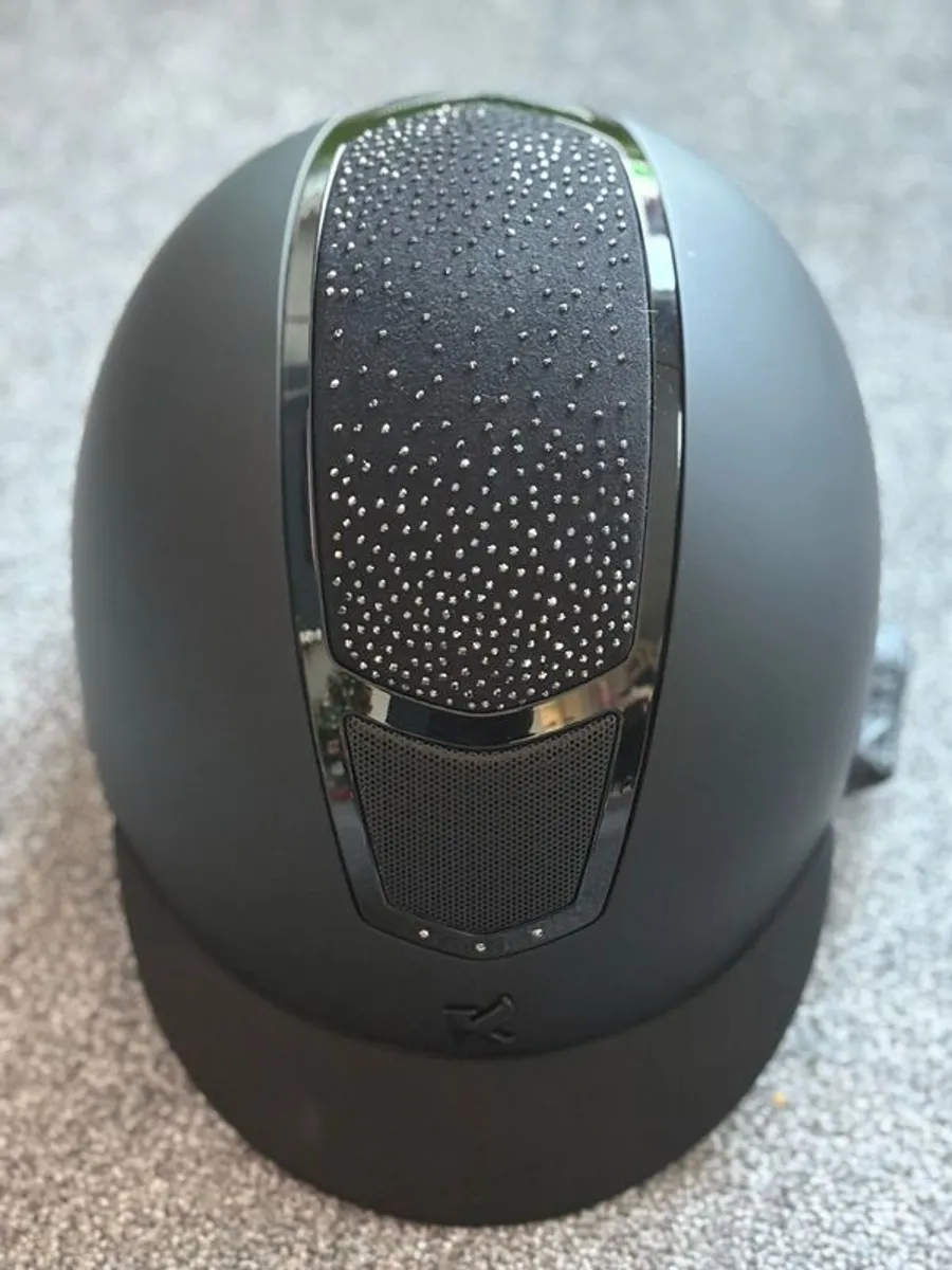 KARBEN Riding Helmet - Image 1