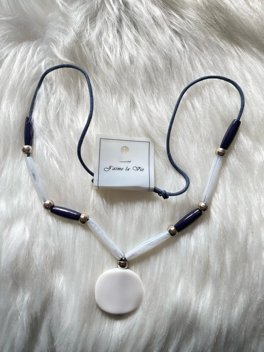 Brand New Jewellery J'AIME LA VIE Necklace - Image 1