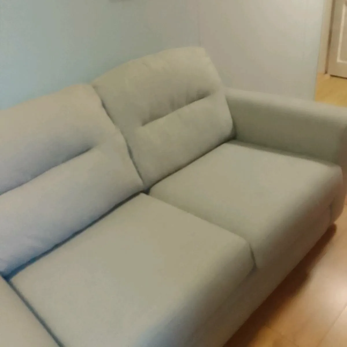 Couch - Image 2