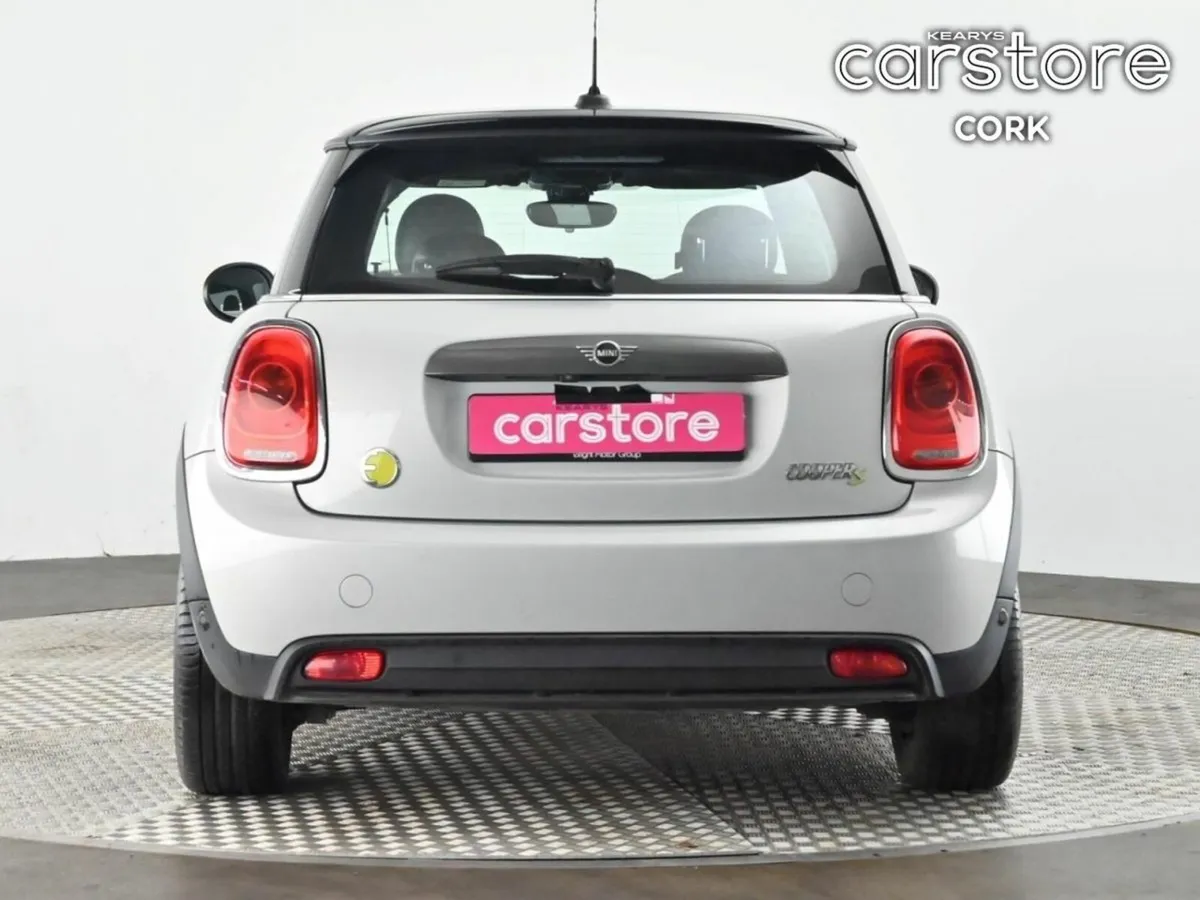 Mini Cooper Cooper Classic Auto - Image 4