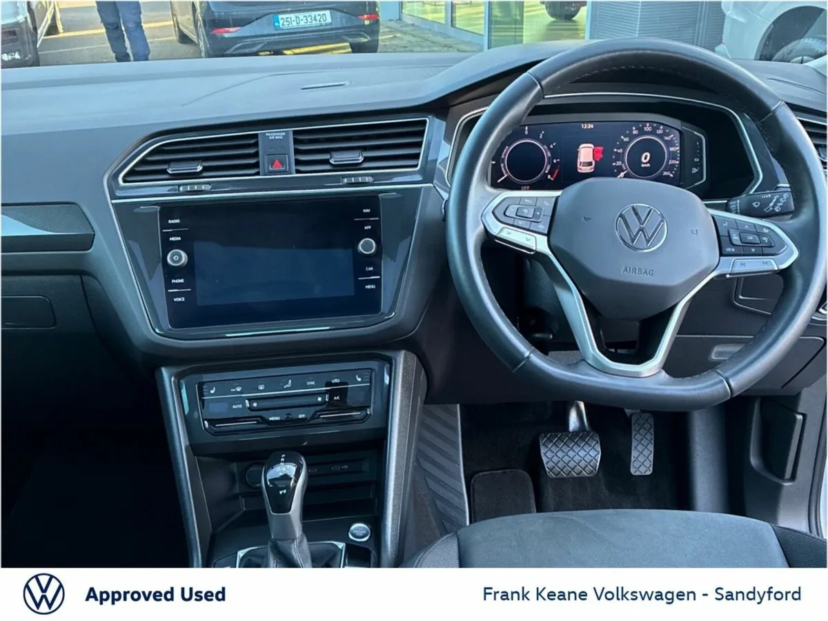 Volkswagen Tiguan 1.4 TSI PHEV 245HP Elegance AUTO - Image 2
