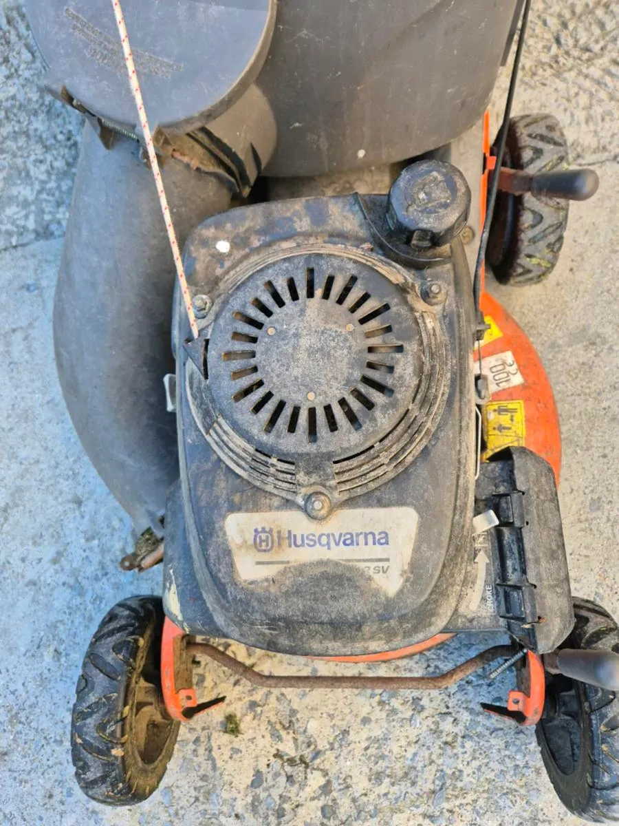 Husqvarna self Drive lawnmower - Image 2