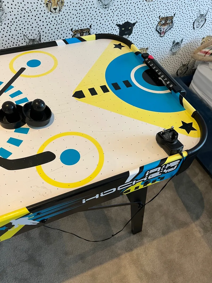 Air Hockey Table - Image 4