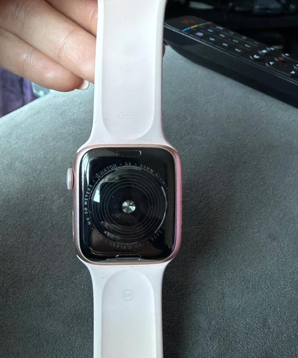 Apple Watch SE - Image 3