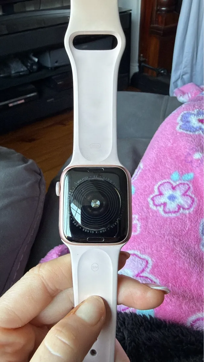 Apple Watch SE - Image 4