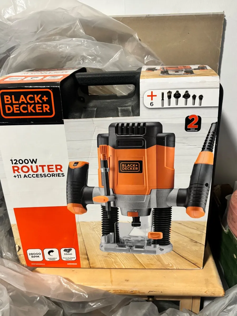 Black & Decker 1200 Router - Image 1