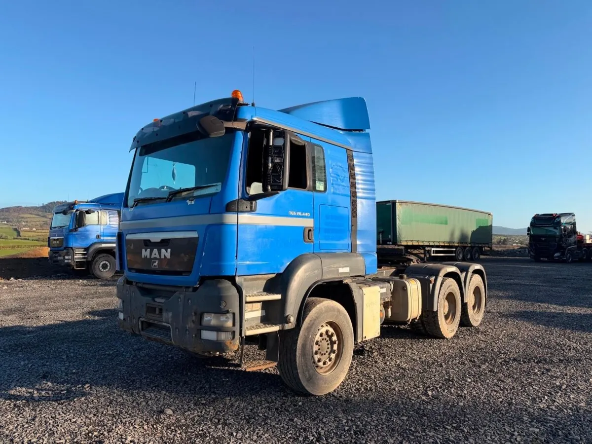 MAN TGS 440 HP ...double Drive.. Manual. - Image 1