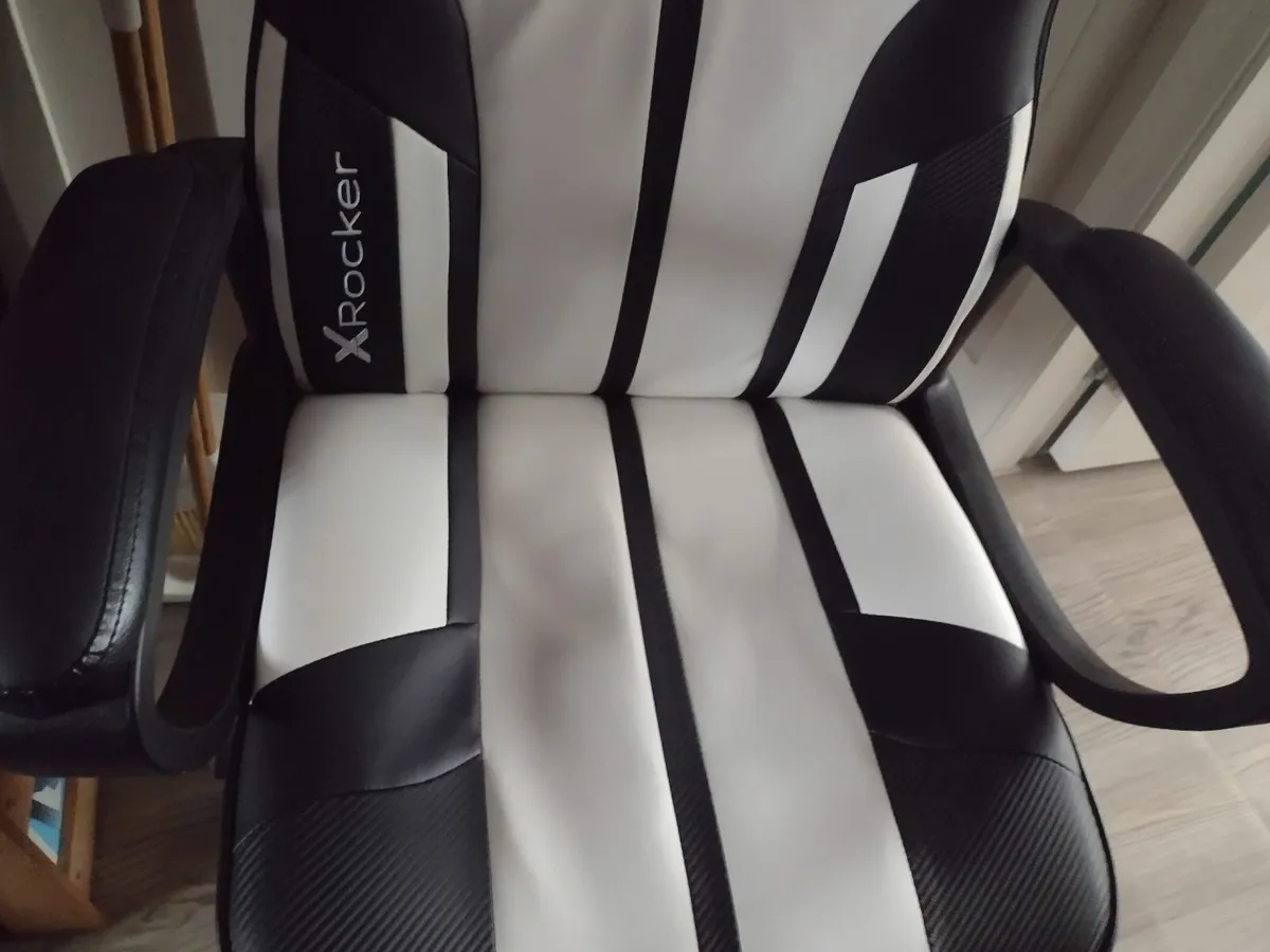As new Comfortable office chair/gaming chair - Image 2