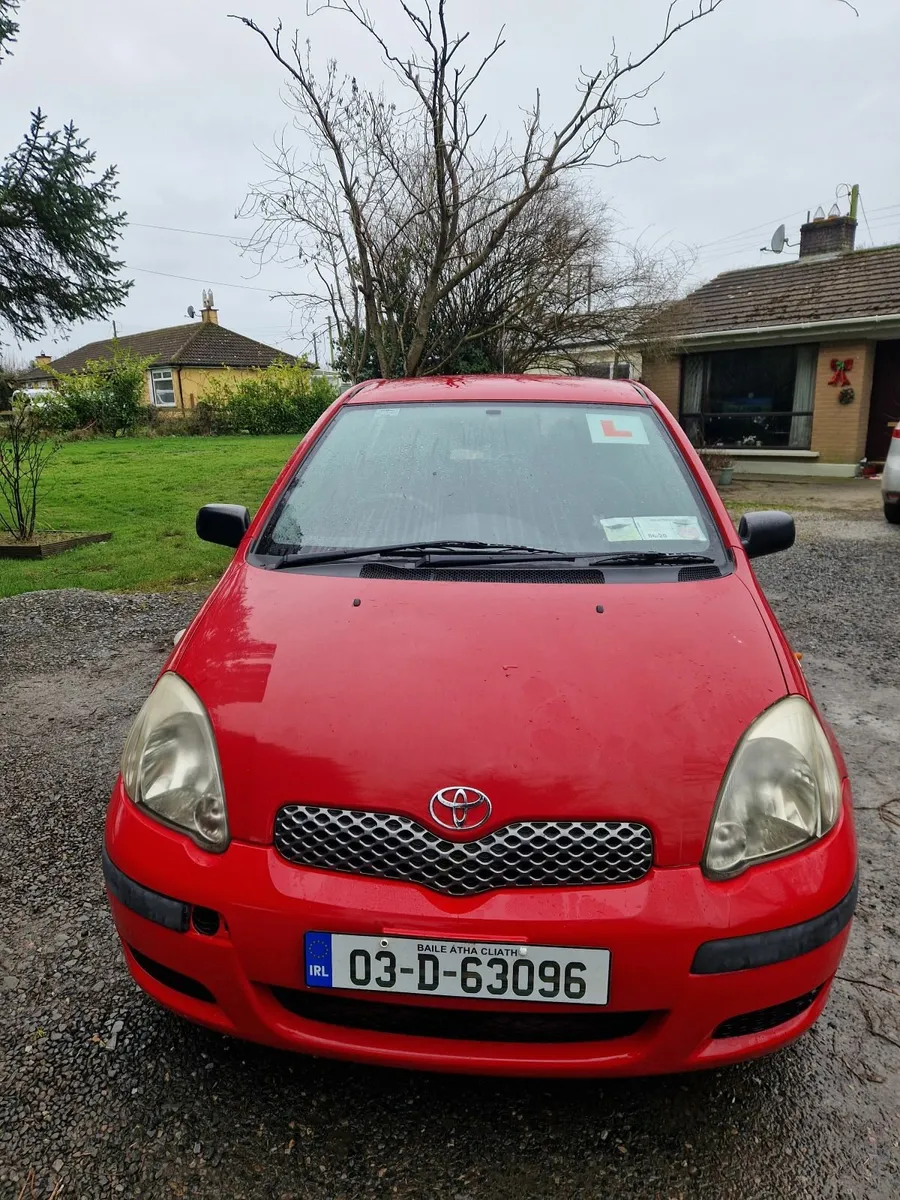 Toyota Yaris 2003 - Image 4