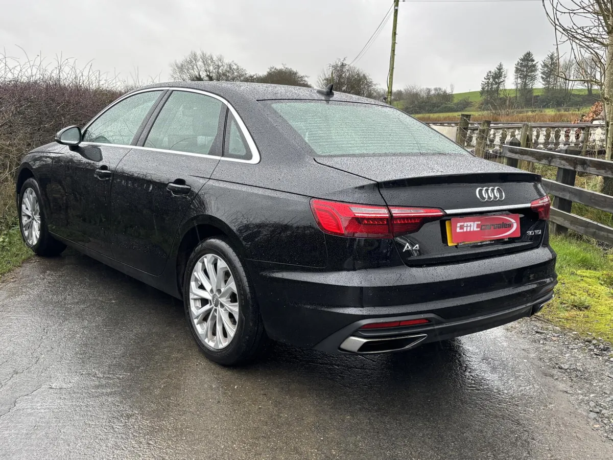 Audi A4 2019 - Image 2
