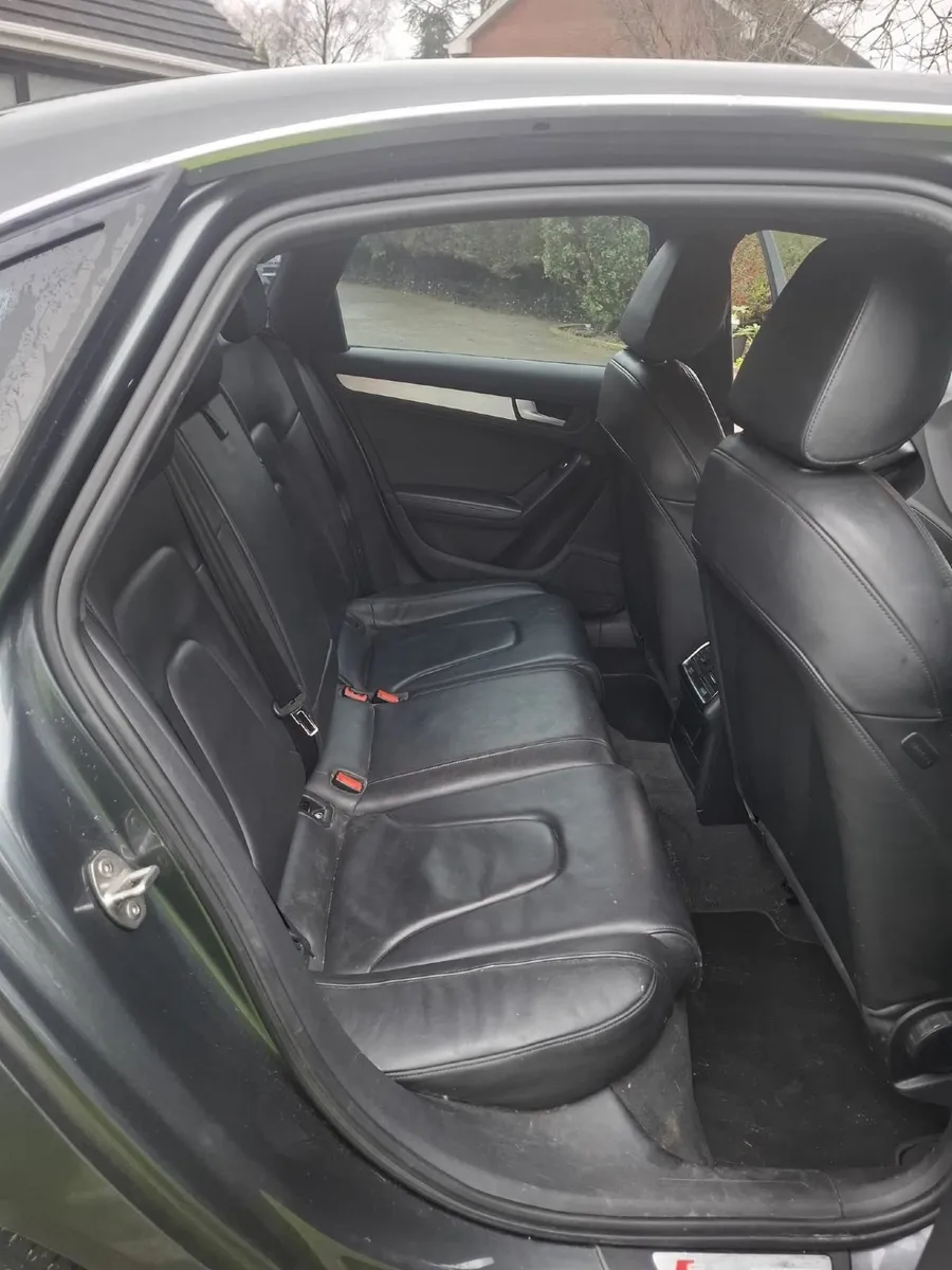 Audi A4 2013 - Image 2