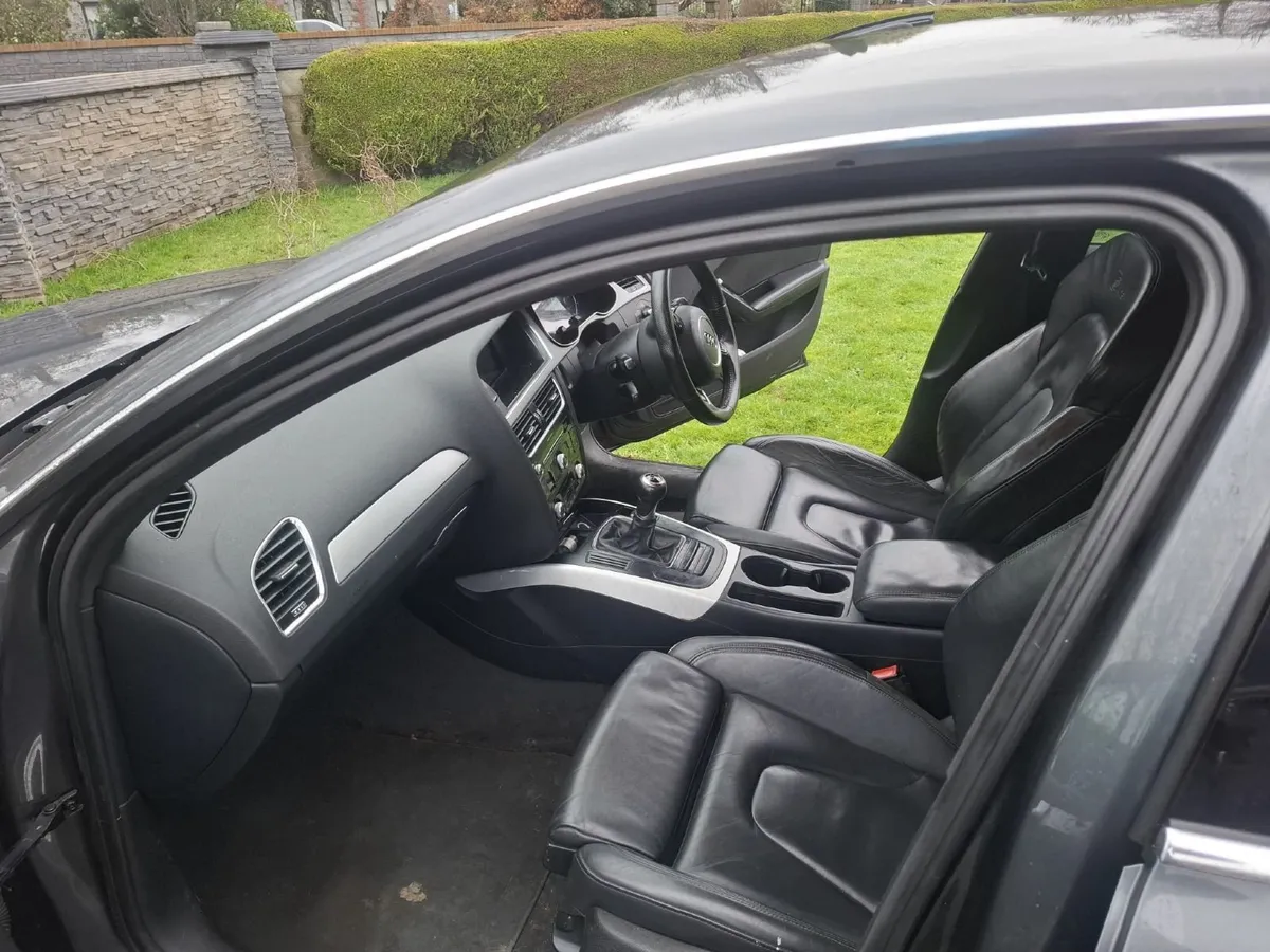 Audi A4 2013 - Image 4