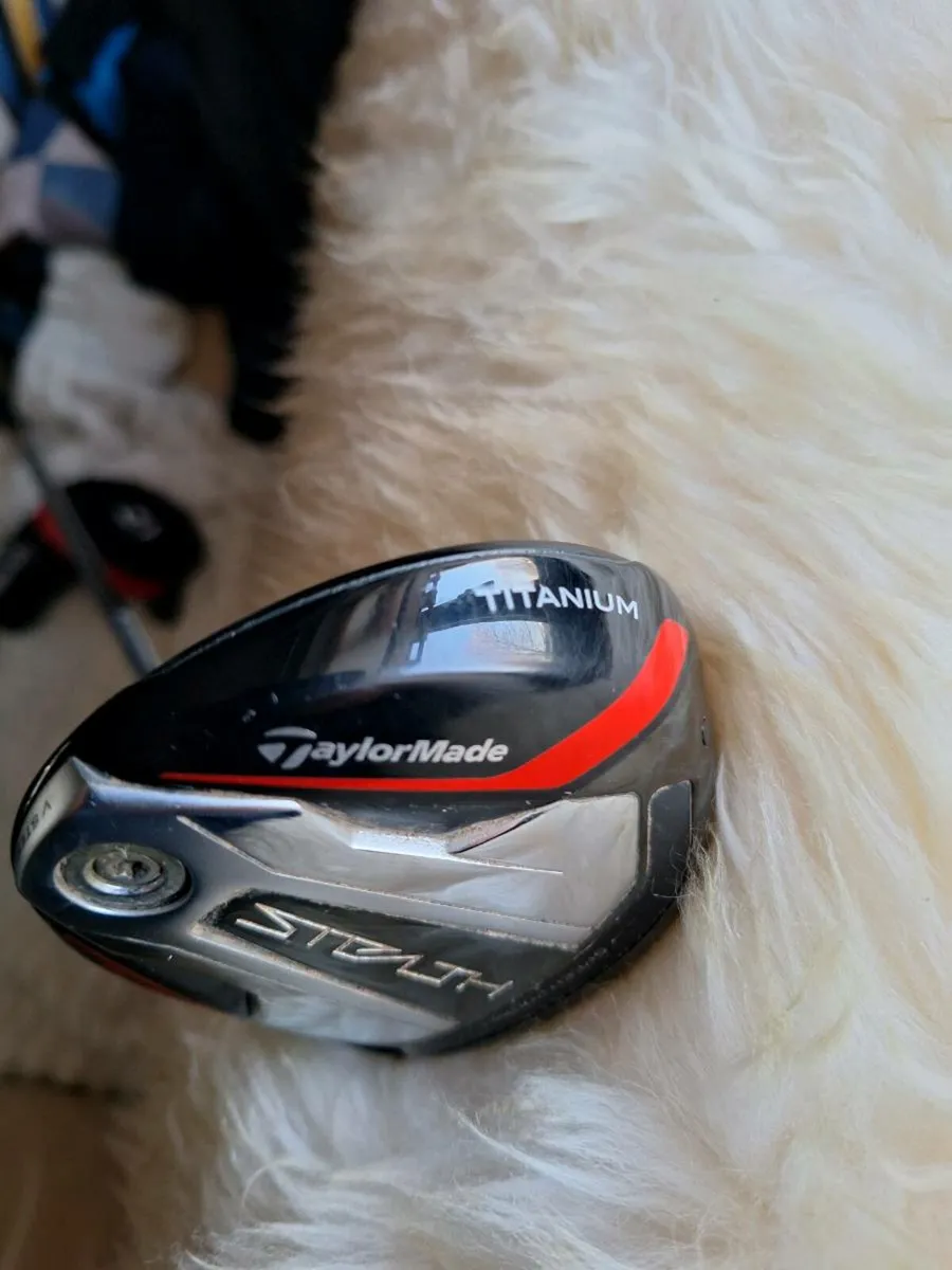 Taylormade stealth 2 plus titanium 3 wood - Image 2