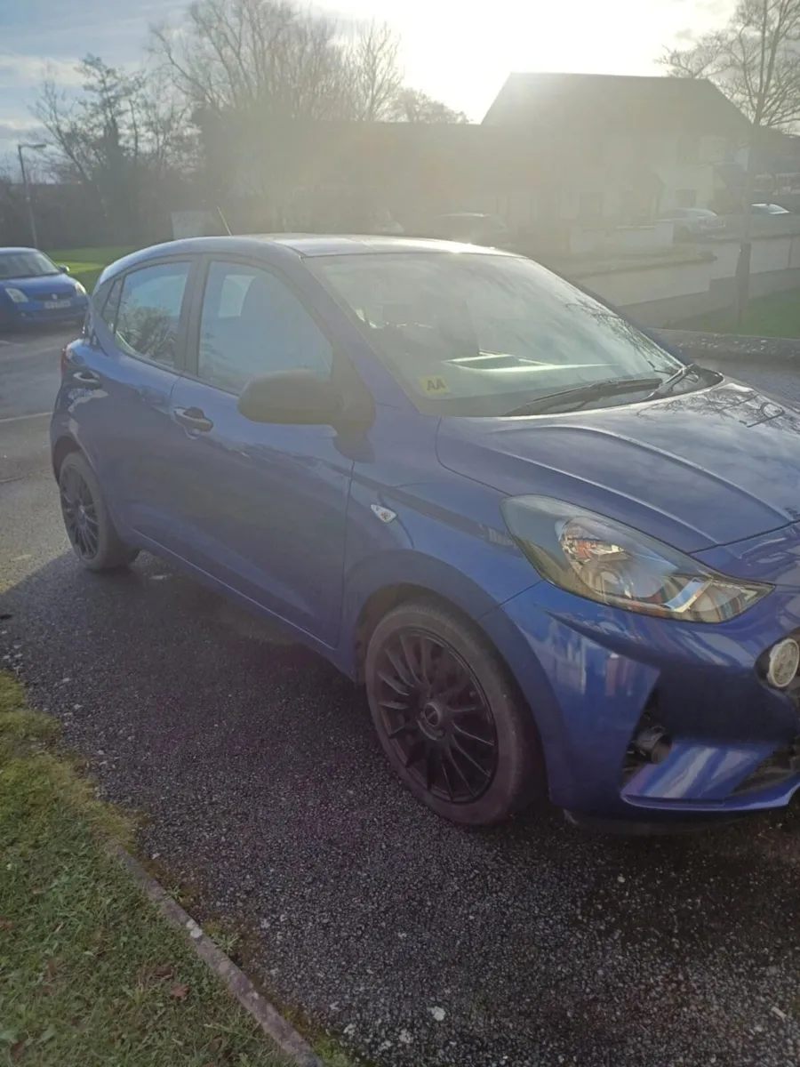 Hyundai i10 Classic - Image 2