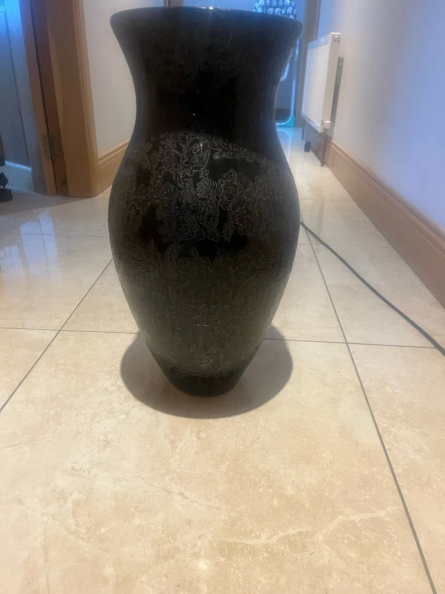 Vase - Image 2
