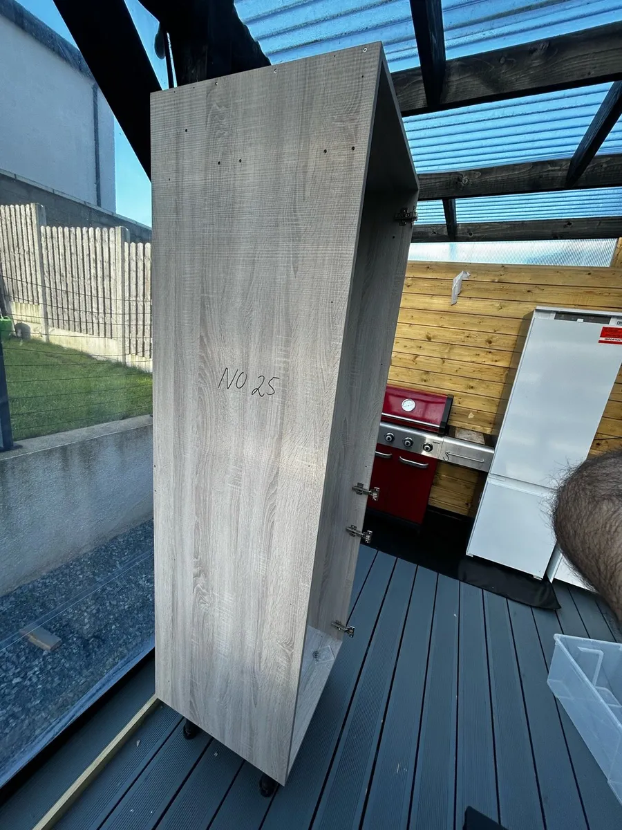 Integrated fridge freezer cabinet unit - Image 3