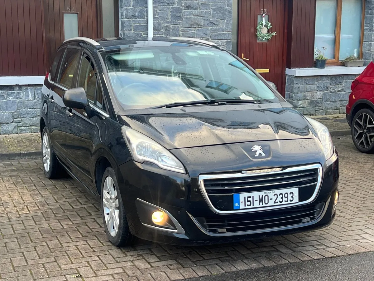 PEUGEOT 5008 7 SEATS - Image 2