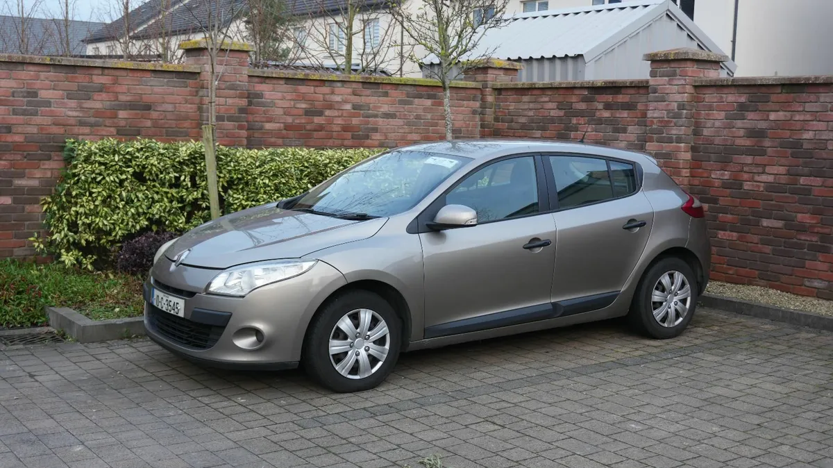 Renault Megane 2010 - Image 1