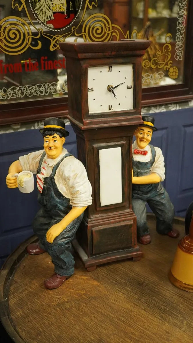 Laurel & Hardy Clock - Image 2