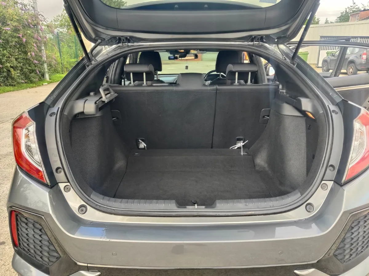 Honda Civic 2017 - Image 4