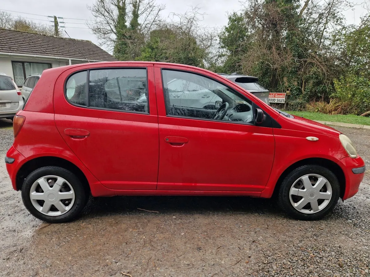 Toyota Yaris 2003 - Image 1