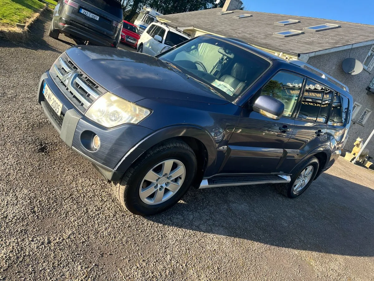 Mitsubishi Pajero - Image 1