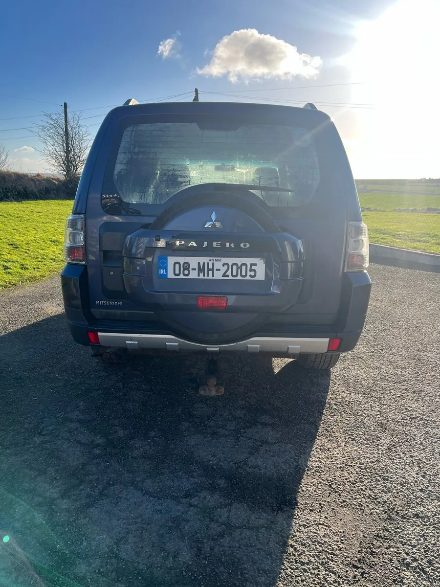 Mitsubishi Pajero - Image 3