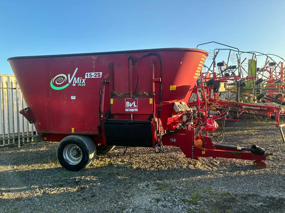 BVL 15-2S V Mix Plus Tube Feeder - Image 2