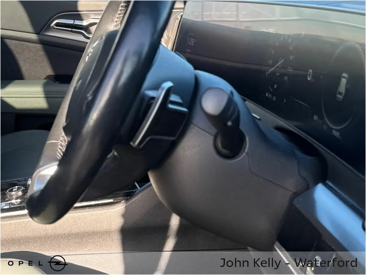 Kia Sportage Anniversary Edition Hybrid - Image 4