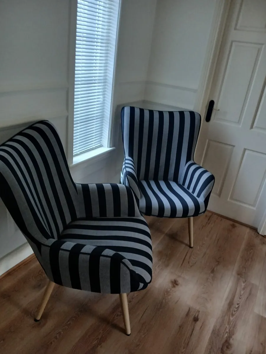 Arm chairs - Image 1