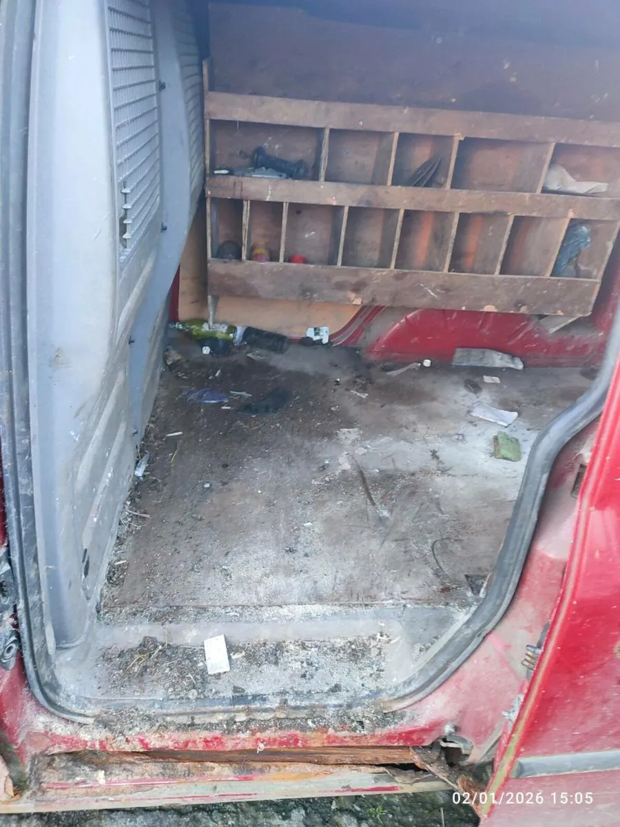 VW CADDY 1.9tdi - Image 2