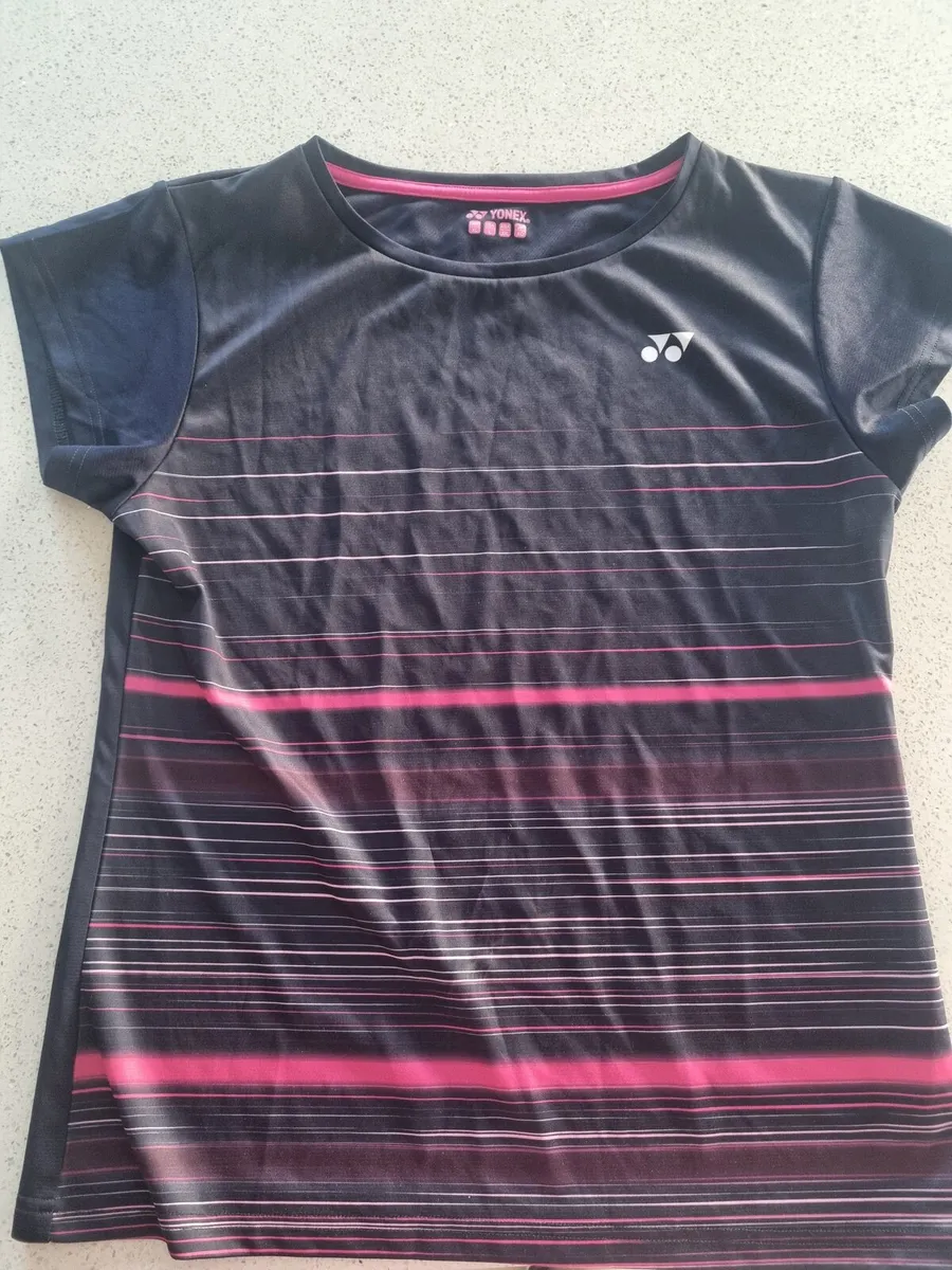 badminton shoes and clothes - Image 4