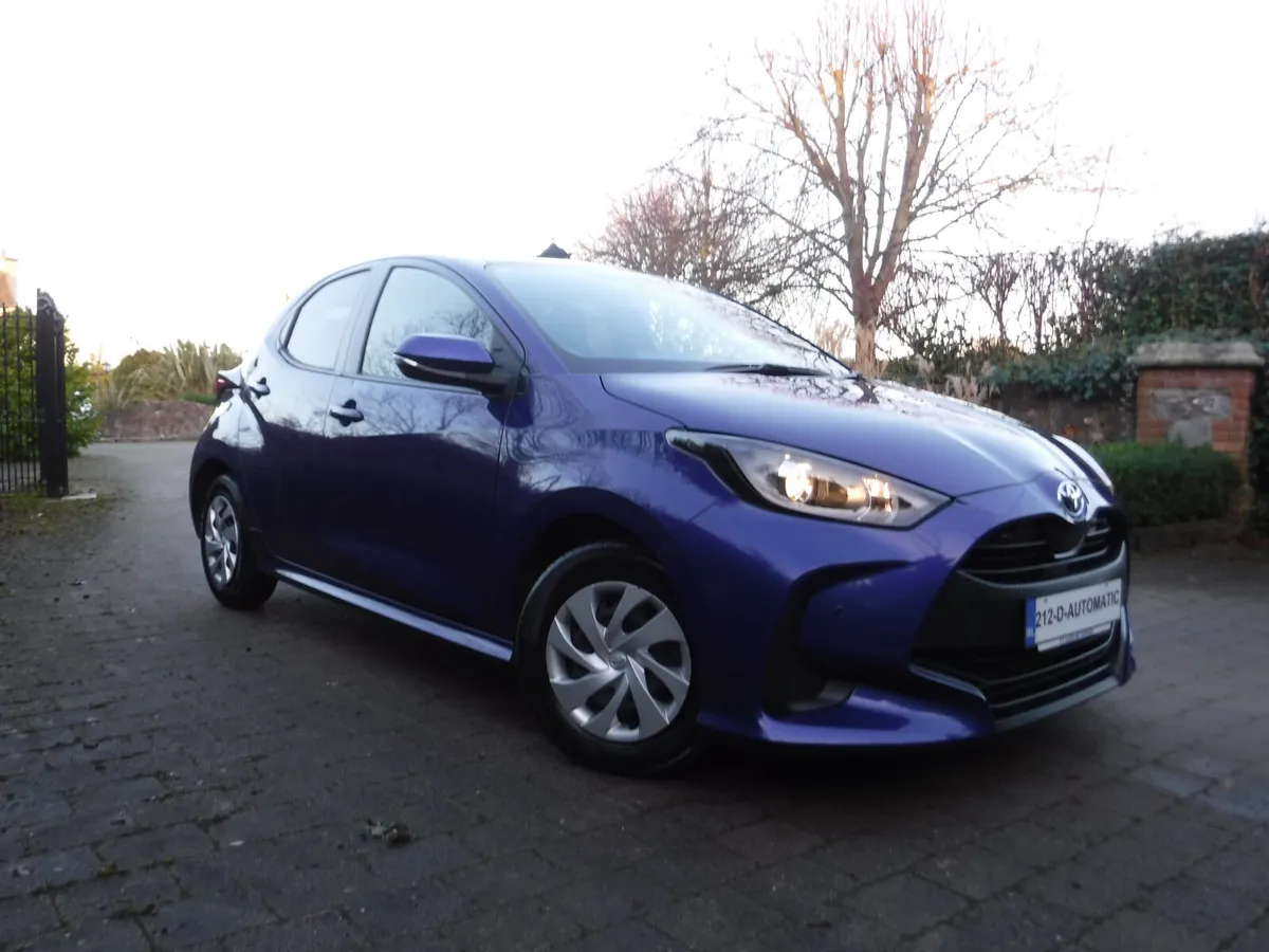 TOYOTA YARIS 1.5 AUTO HYBRID CARPLAY+ANDROID - Image 1