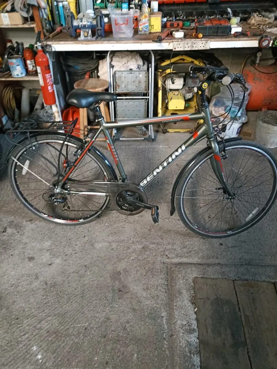 Man's bicycle - Image 2