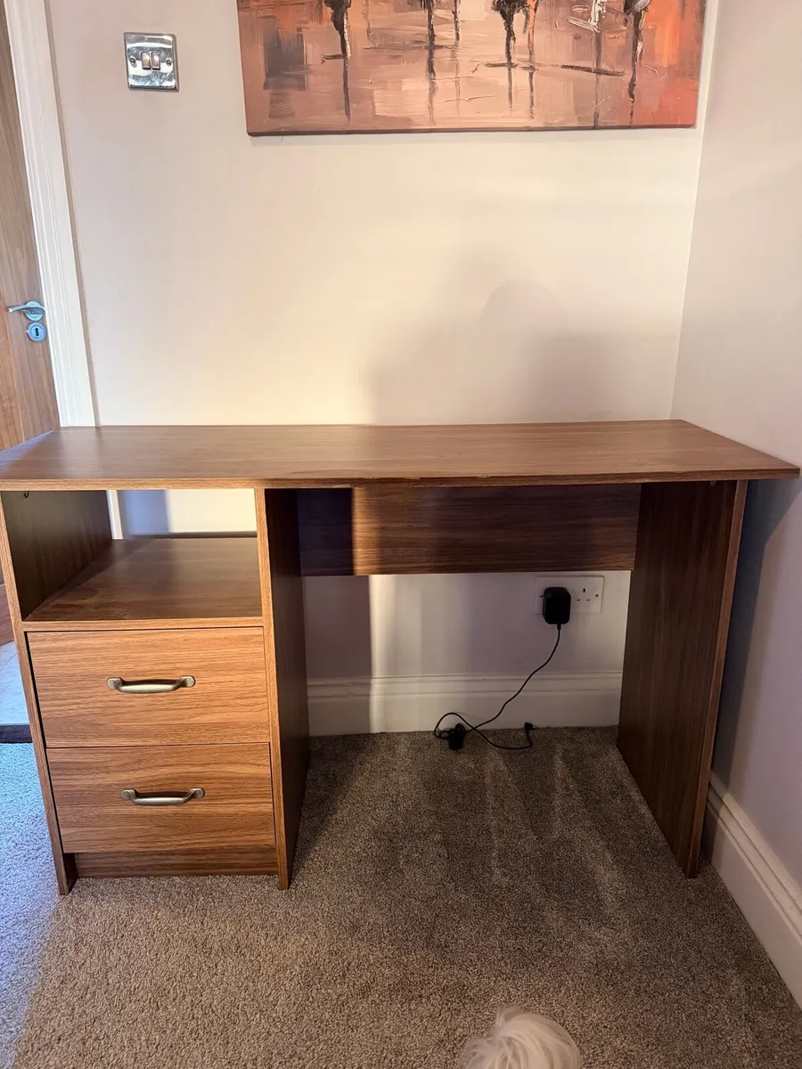 Free Desk