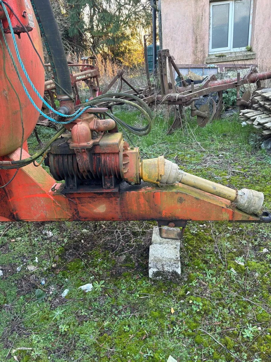 Abbey 2000 gallon tanker - Image 2