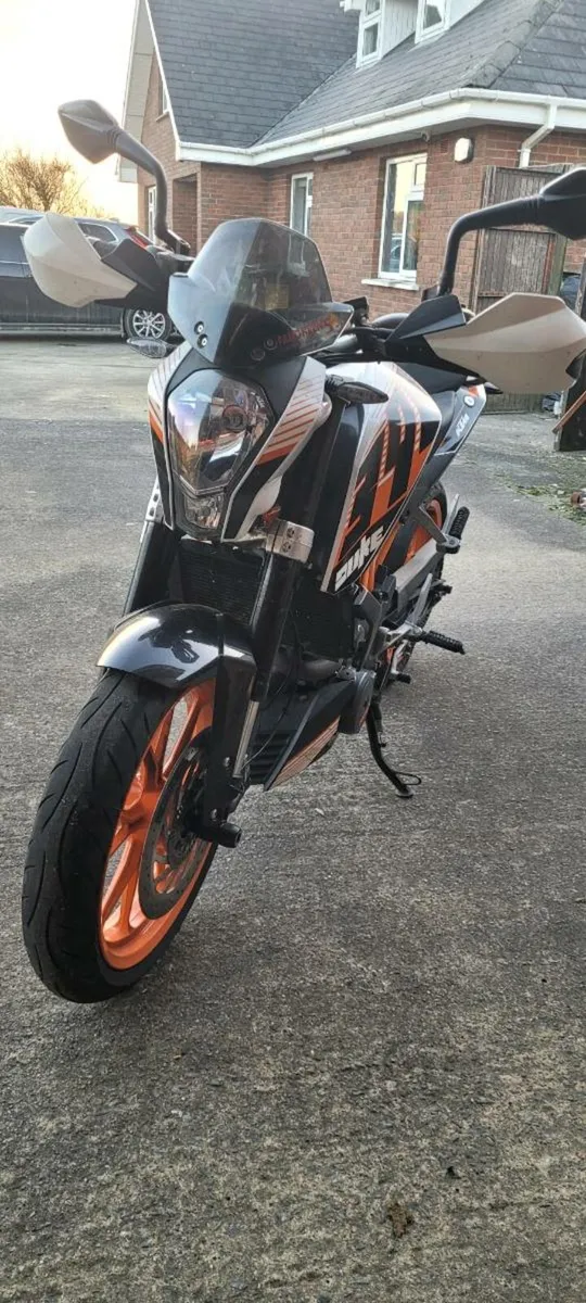 KTM Duke 390 - Image 1