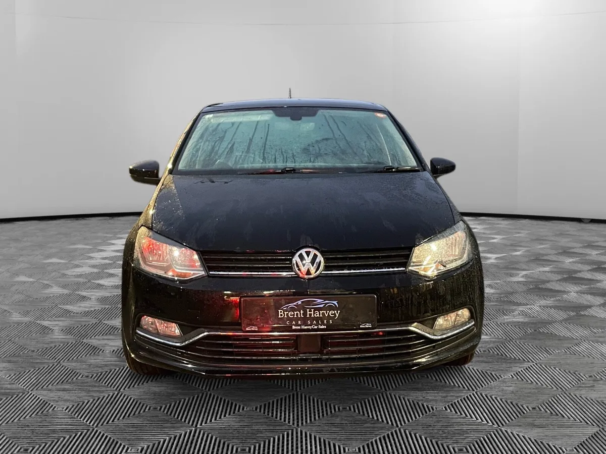 2015 VW POLO-DSG-LOW KM - Image 2