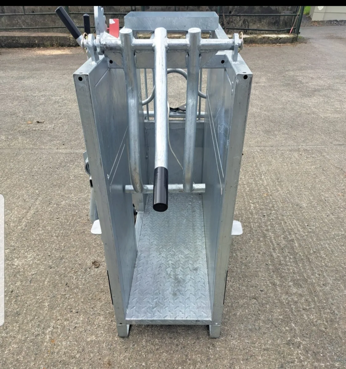 Calf Crate - Image 2