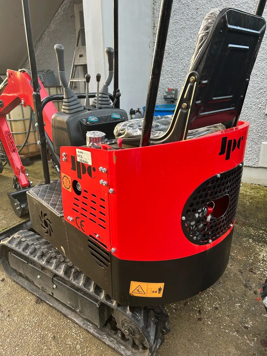 2025 JPC HT1.2 Mini Digger - Image 3