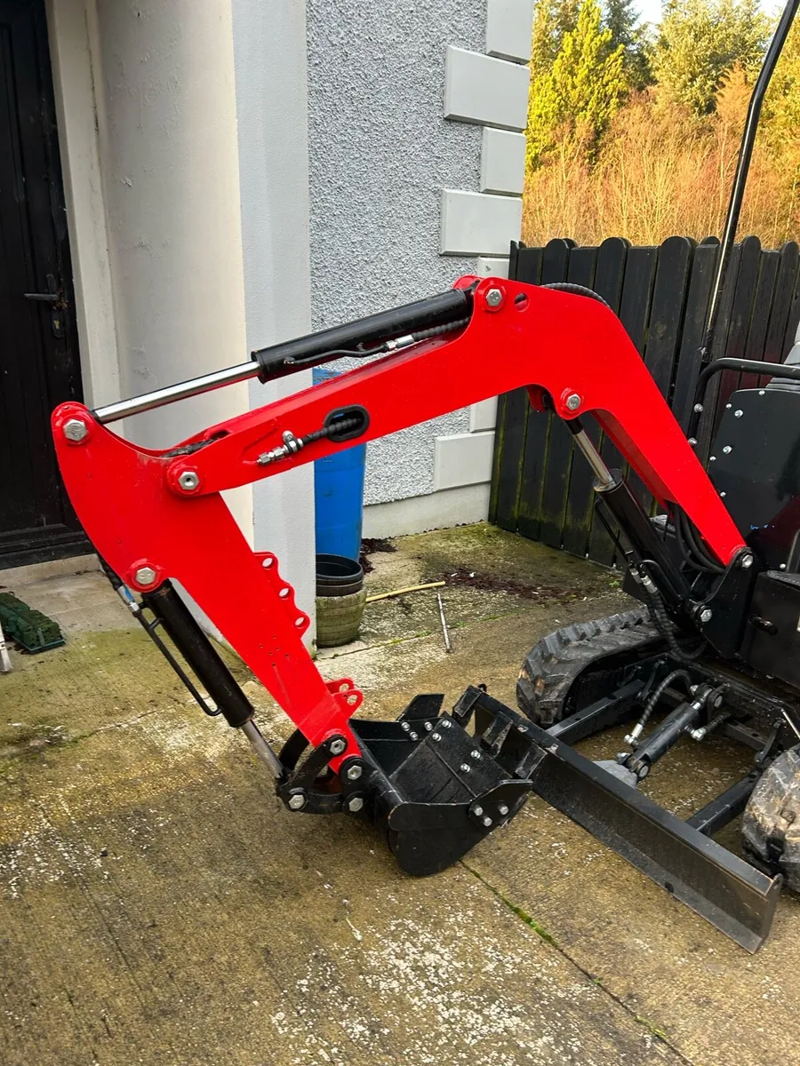 2025 JPC HT1.2 Mini Digger - Image 4