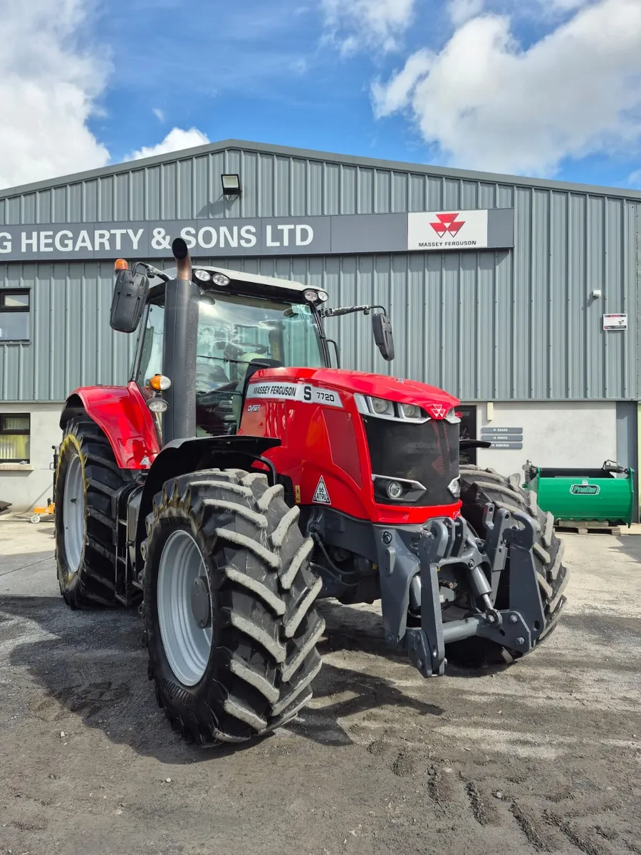 Massey Ferguson 7720 - Image 2
