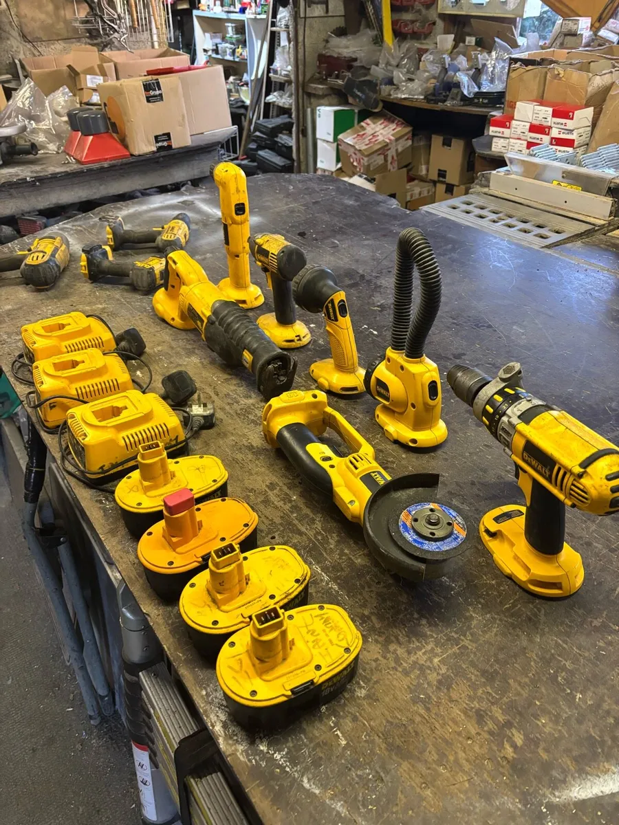 Multiple Dewalt 18v tools - Image 1