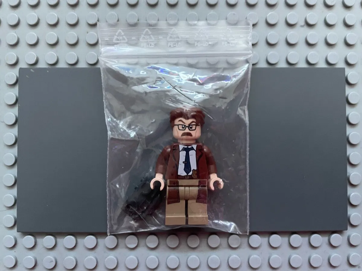 lego super heroes sh0591 Commissioner Gordon fig - Image 3