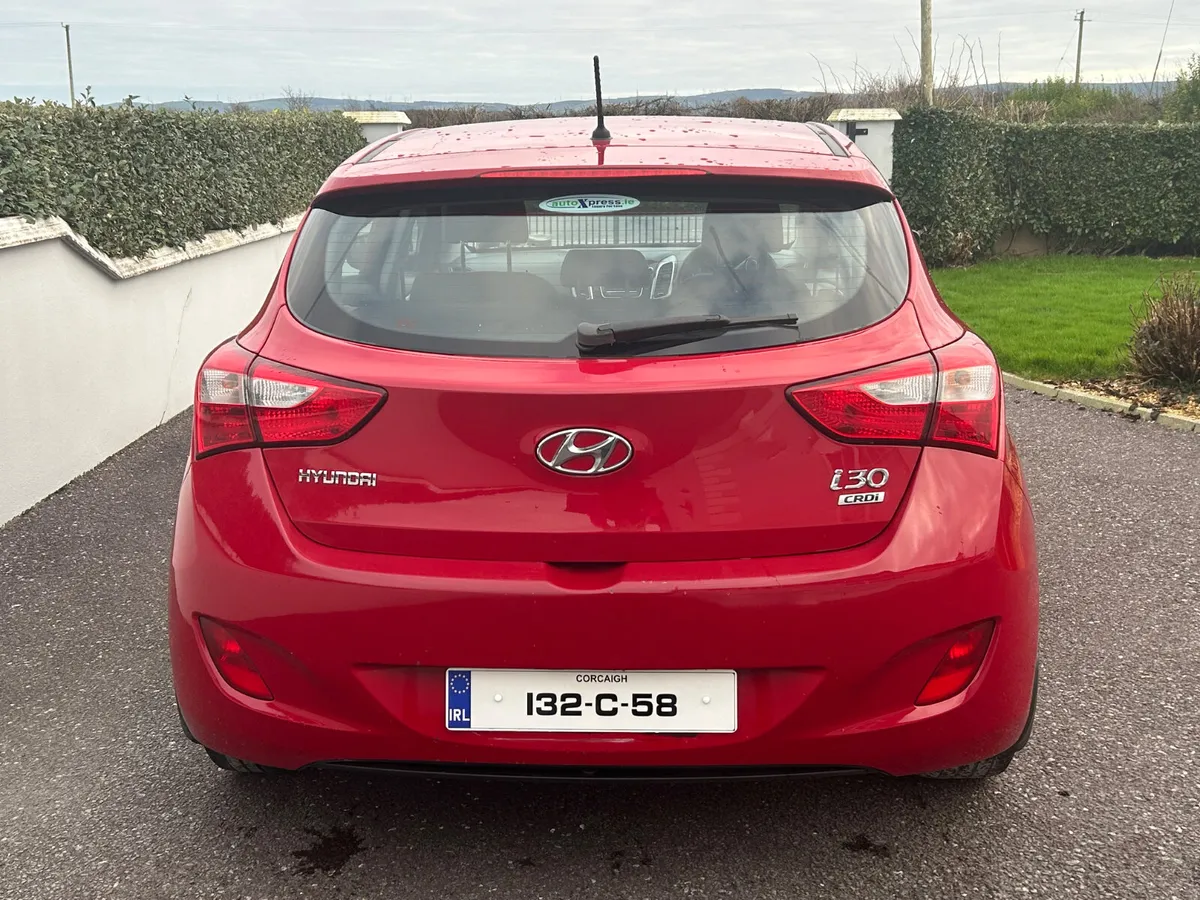 Hyundai i30 2013 low miles NCT - Image 4