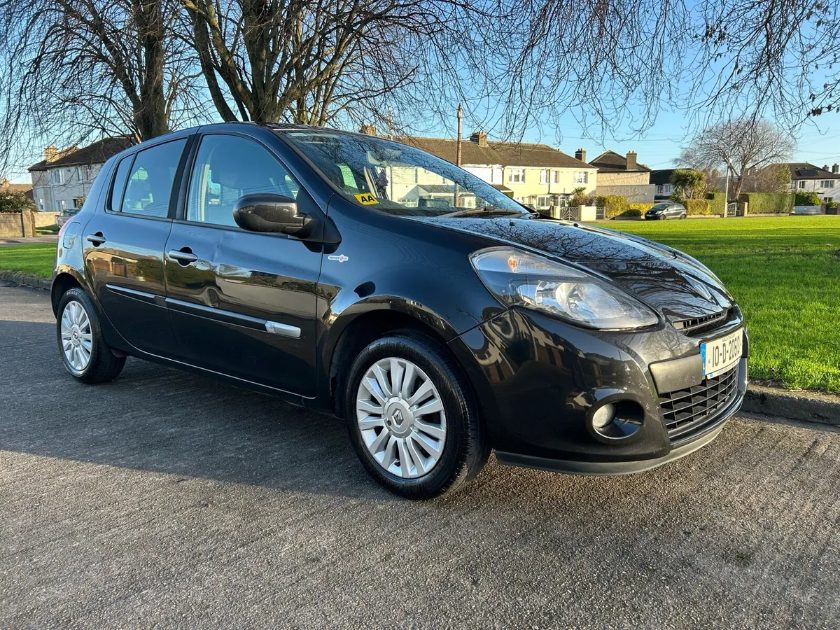 2010 Renault Clio 1.2 TomTom Edition // New NCT - Image 1
