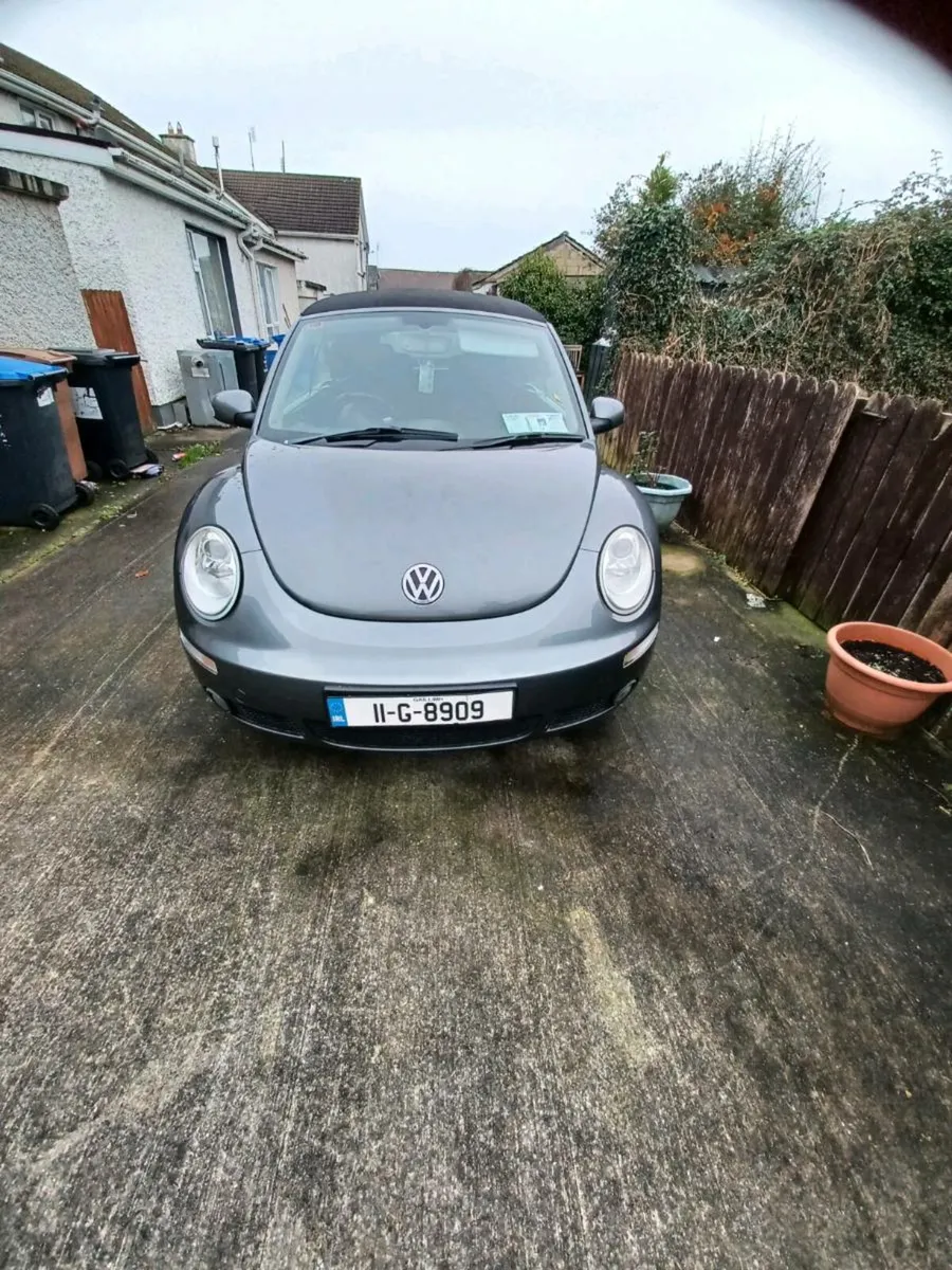 Volkswagon Beetle soft top 2011 - Image 2